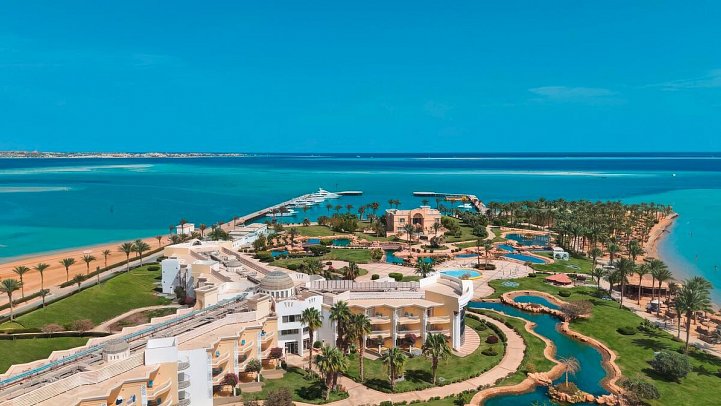 Palm Royale Resort Soma Bay
