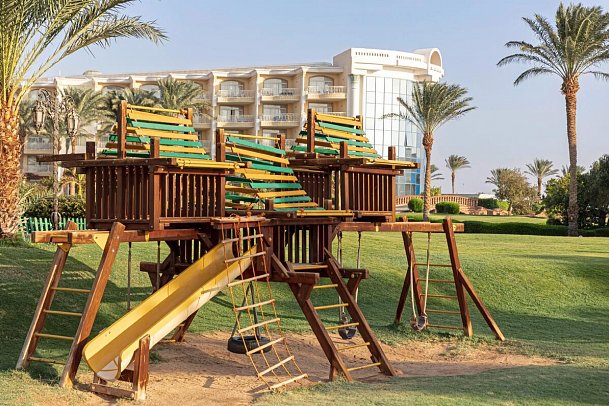 Palm Royale Resort Soma Bay