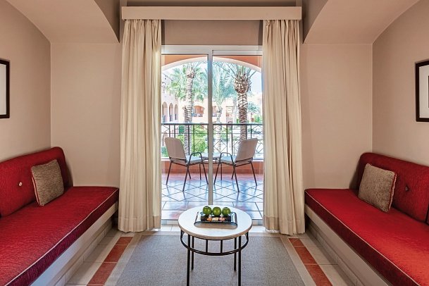JAZ Makadi Oasis Resort - Wohnbeispiel Familienzimmer Deluxe Gartenblick (Zimmercodierung FDG)
