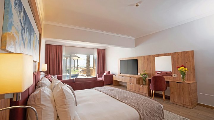 Stella Beach Resort & Spa - Wohnbeispiel Executive Jacuzzi Suite (Zimmercodierung WTP)