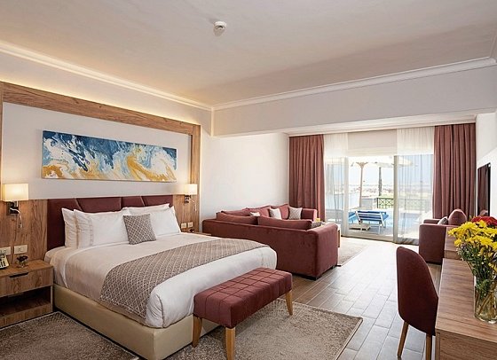 Stella Beach Resort & Spa - Wohnbeispiel Executive Jacuzzi Suite (Zimmercodierung WTP)
