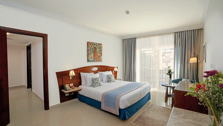 Stella Gardens Resort & Spa - Wohnbeispiel Familienzimmer mit Verbindungstür (Zimmercodierung FV1)