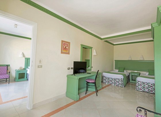 Shams Safaga Resort - Wohnbeispiel Familienzimmer seitl. Meerblick (Zimmercodierungen FBN & FB1)