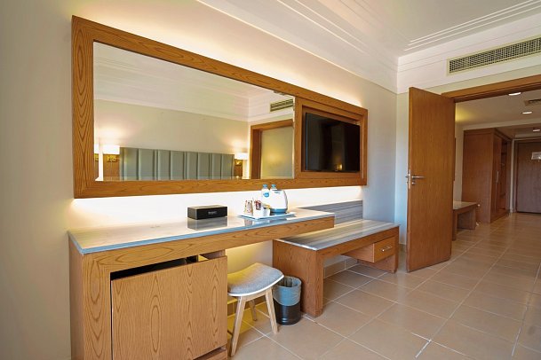 Serenity Alma Heights - Wohnbeispiel Familienzimmer (Zimmercodierungen FV1 & FF1)