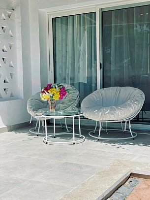 Shams Lodge Water Sports Resort - Beispiel Terrasse Bungalow (Zimmercodierungen BB1, BC1 & FV1)