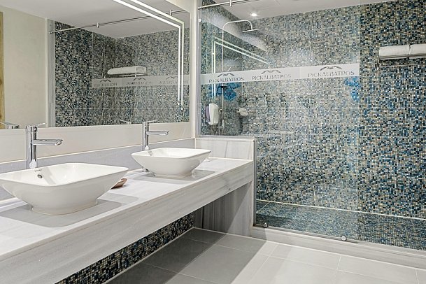 Pickalbatros Blu Spa Resort - Beispiel Bad Doppelzimmer Premium Meerblick (Zimmercodierung DMM)