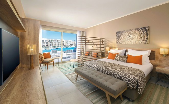 Steigenberger Resort Ras Soma - Wohnbeispiel Superior Grand Room Poolview/Seaview (Zimmercodierungen DDP, DCP & USP)