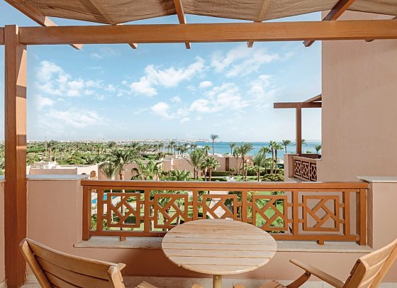 Continental Hotel Hurghada - Beispiel Balkon Doppelzimmer Standard seitl. Meerblick (Zimmercodierungen DGN, DCN & DPN)