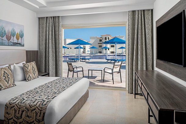 Albatros Makadi Resort - Wohnbeispiel Familienzimmer Poolblick (Zimmercodierungen F1P & FDP)