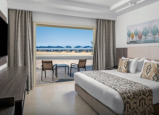 Albatros Makadi Resort - Wohnbeispiel Familienzimmer Deluxe Beachfront (Zimmercodierungen FD1 & FDO)