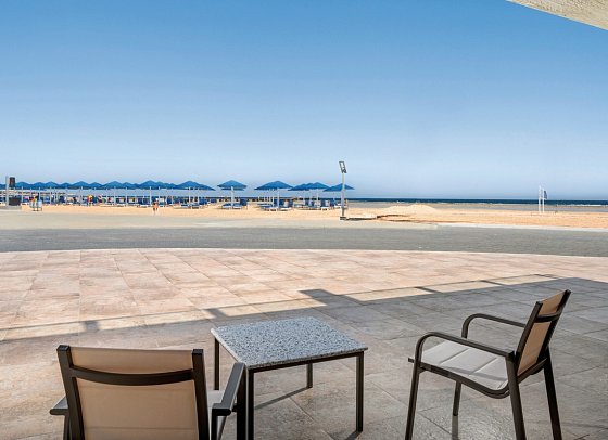 Albatros Makadi Resort - Wohnbeispiel Familienzimmer Deluxe Beachfront (Zimmercodierungen FD1 & FDO)