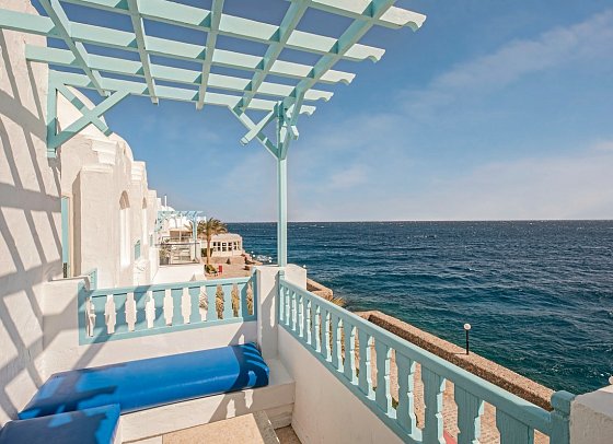 Arabella Azur Resort - Beispiel Balkon Doppelzimmer Standard Meerblick (Zimmercodierungen DGM & DCM)