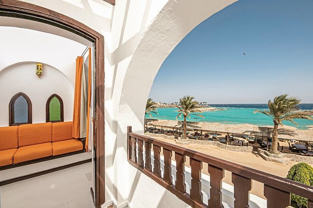 Arabella Azur Resort - Beispiel Balkon Doppelzimmer Standard Meerblick (Zimmercodierungen DGM & DCM)