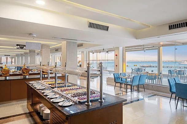 Beach Albatros Resort