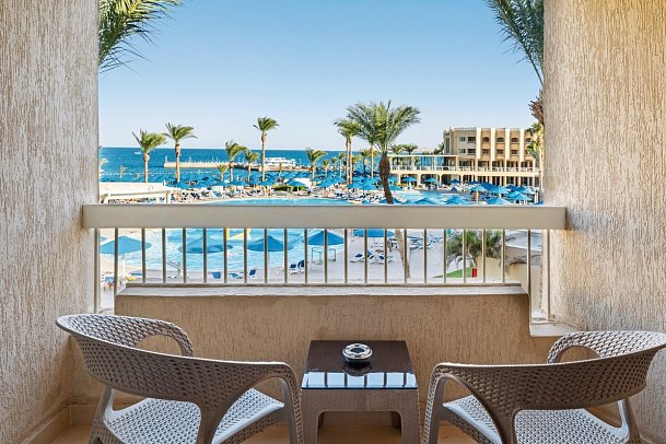 Beach Albatros Resort - Wohnbeispiel Doppelzimmer Meerblick (Zimmercodierungen DGM, D7M, UCM & DCM)