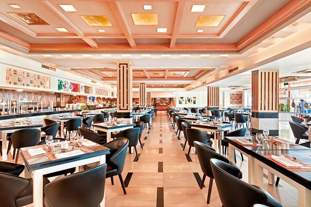 Pickalbatros Dana Beach Resort