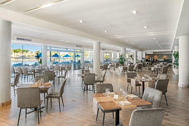 Pickalbatros Dana Beach Resort