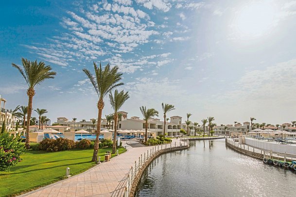 Pickalbatros Dana Beach Resort