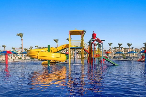 Pickalbatros Dana Beach Resort