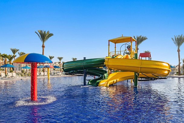 Pickalbatros Dana Beach Resort