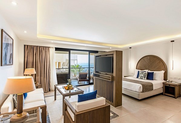 SUNRISE Holidays Resort - Wohnbeispiel Premium Jacuzzi Suite (Zimmercodierung WM1)