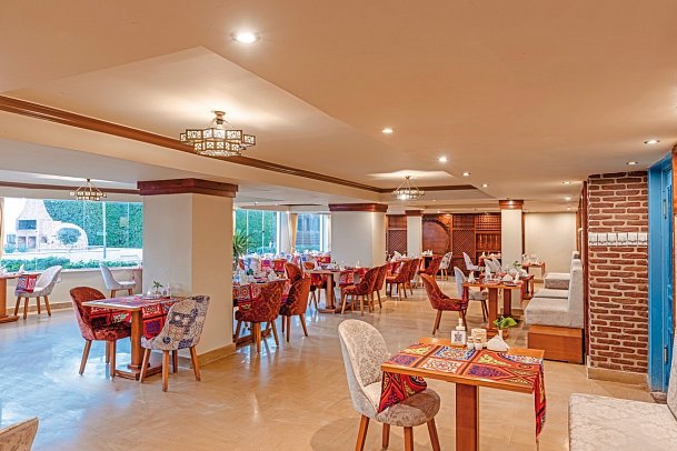 SUNRISE Holidays Resort