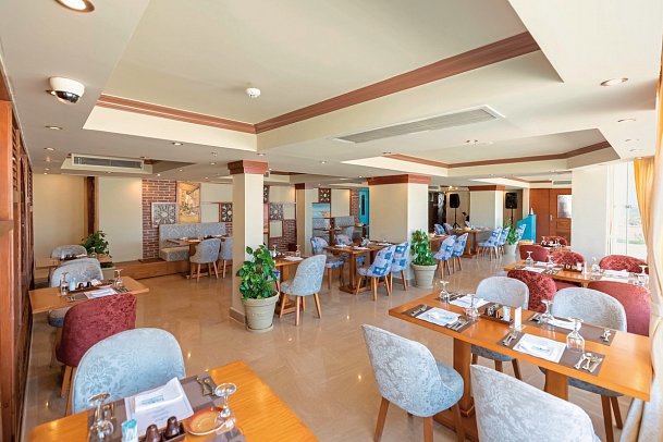 SUNRISE Holidays Resort