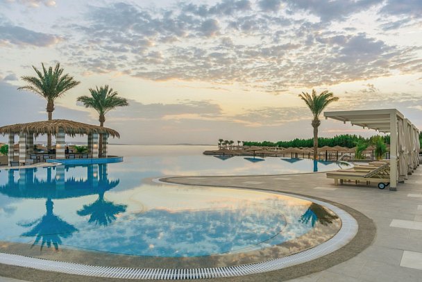 JAZ Elite Casa Del Mar Beach - Infinity-Pool