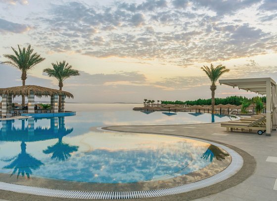 JAZ Elite Casa Del Mar Beach - Infinity-Pool