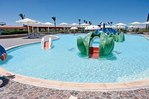 SUNRISE Serano Aqua Park Resort