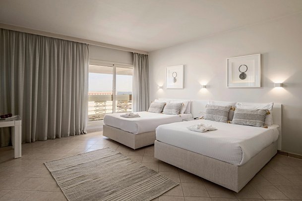 Sindbad Club - Wohnbeispiel Familiensuite Deluxe 2 Schlafzimmer Meerblick (Zimmercodierung WI1)