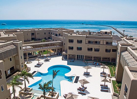 The Breakers Diving & Surfing Lodge