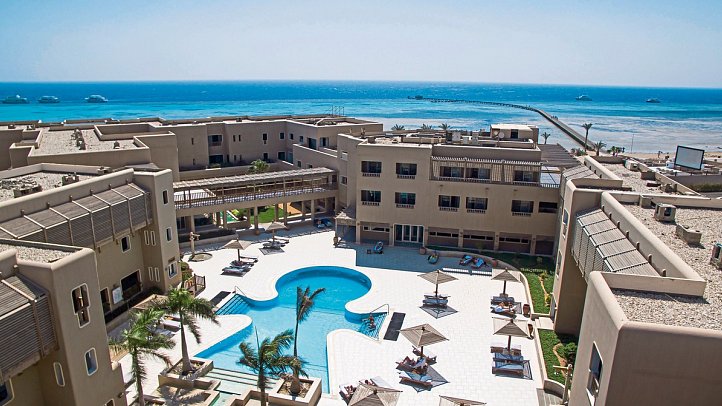 The Breakers Diving & Surfing Lodge