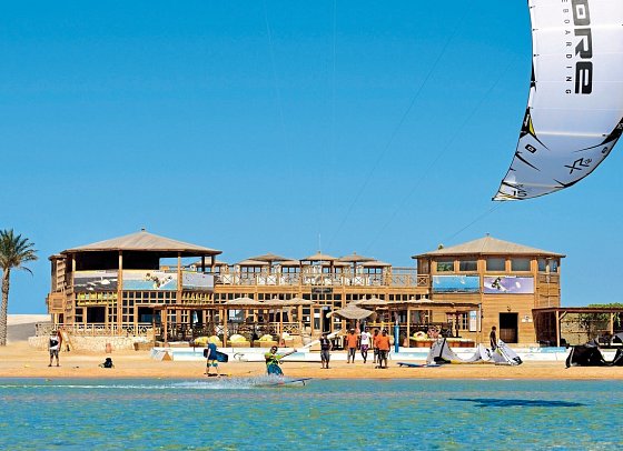 The Breakers Diving & Surfing Lodge