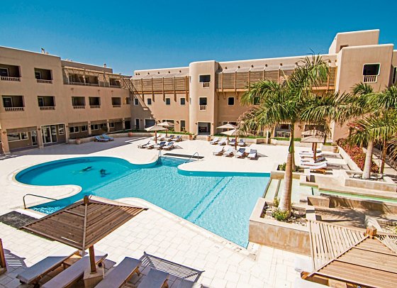 The Breakers Diving & Surfing Lodge