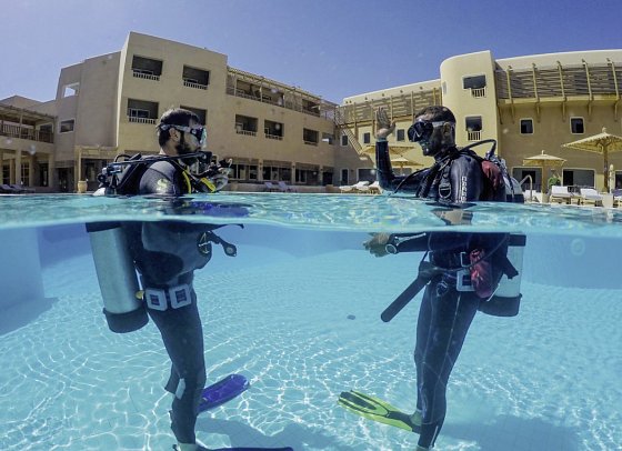 The Breakers Diving & Surfing Lodge