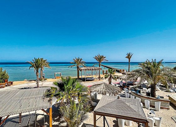 The Breakers Diving & Surfing Lodge