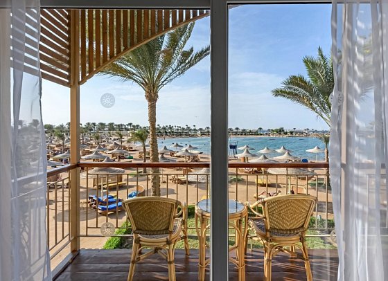 Desert Rose - Beispiel Balkon Doppelzimmer Club Meeresfront (Zimmercodierungen DLO & DCO)