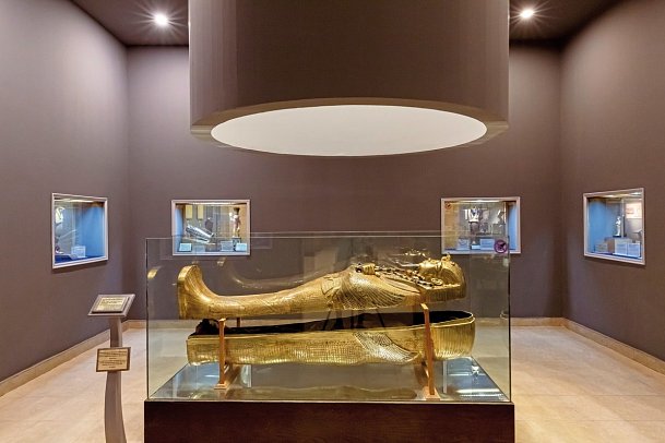 Pickalbatros Alf Leila Wa Leila Resort - Neverland Hurghada - Ägyptisches Museum