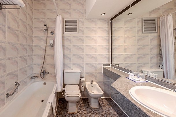 Pharaoh Azur Resort - Beispiel Bad Bungalow (Zimmercodierungen BB1 & BB2)