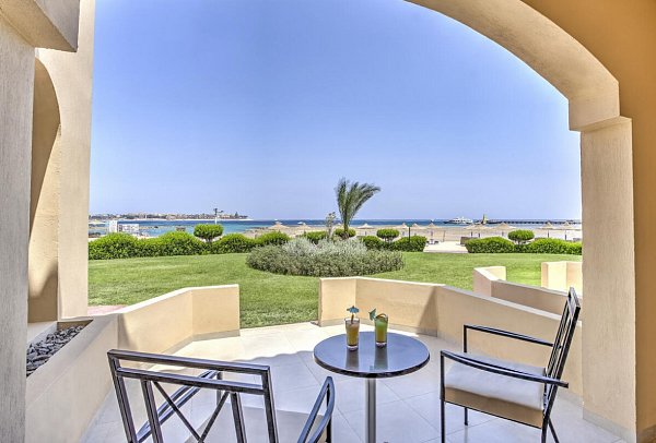 Cleopatra Luxury Resort Makadi Bay - Wohnbeispiel Doppelzimmer Premium Meeresfront (Zimmercodierung DMO)