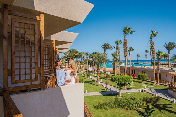 Meraki Resort - Beispiel Balkon Doppelzimmer Gartenblick Merakilous (Zimmercodierung DSG)