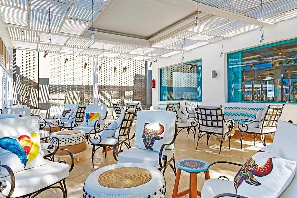 Meraki Resort