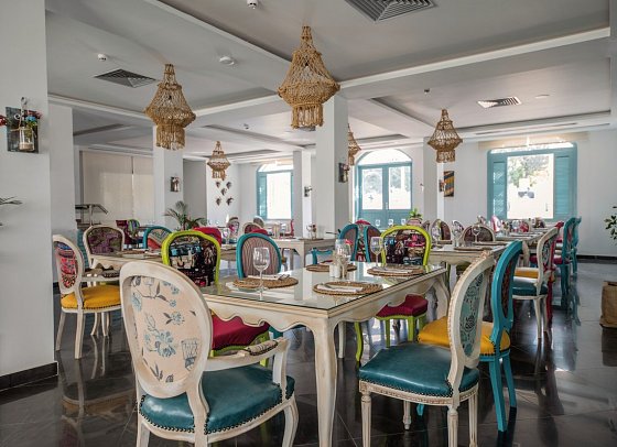Meraki Resort