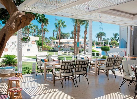 Meraki Resort