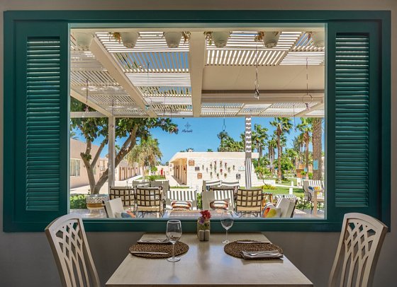 Meraki Resort