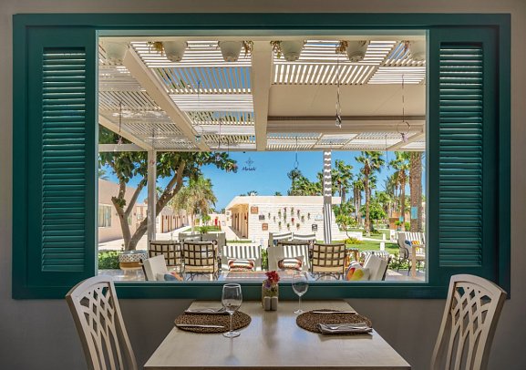 Meraki Resort