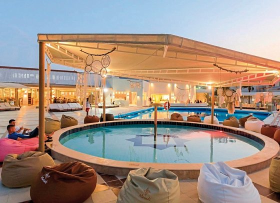 Meraki Resort