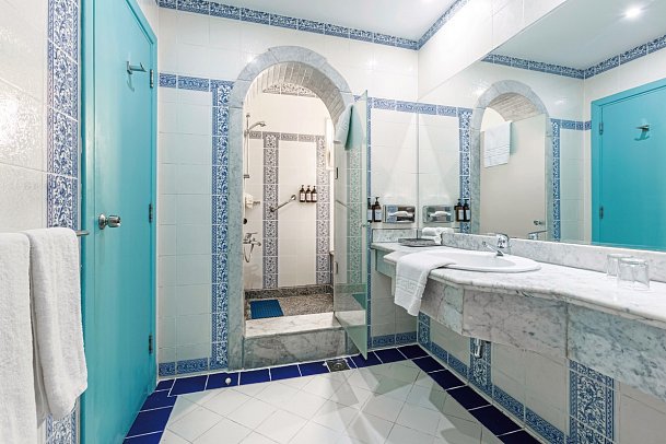 SUNRISE Royal Makadi Resort - Select - Beispiel Bad Doppelzimmer Standard (Zimmercodierungen DGA, DCA, DGP & DCP)