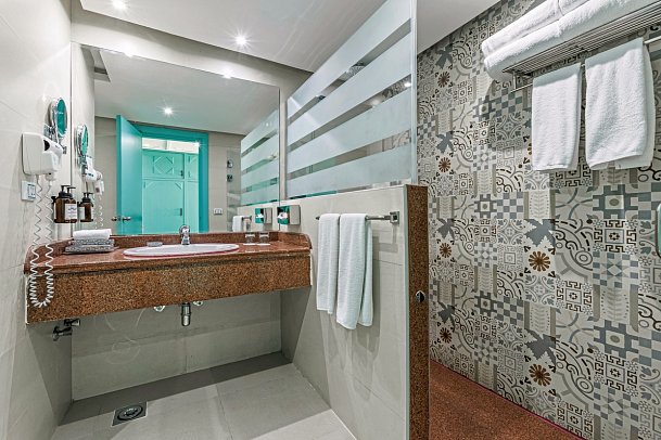 SUNRISE Royal Makadi Resort - Select - Beispiel Bad Suite Familie (Zimmercodierungen WIG & WIP)